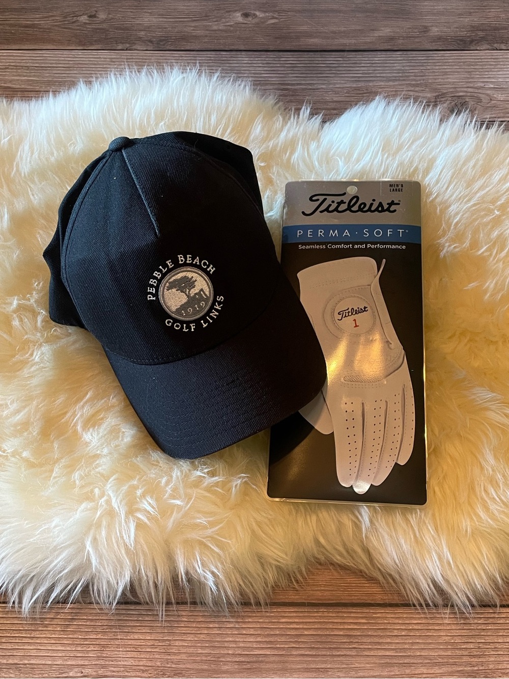 Pebble Beach x  Travis Mathew and Tittlelist Glove